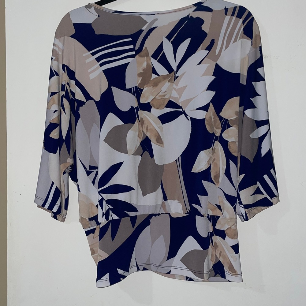 Clara Sun Woo PXL Navy Blue Floral Print Tie Front Dolman Sleeve Top - Picture 3 of 7